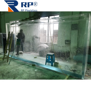 Custom aquarium tanks require UV-stabilized acrylic sheets.