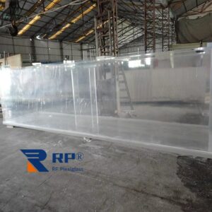 Custom aquarium tanks require UV-stabilized acrylic sheets.