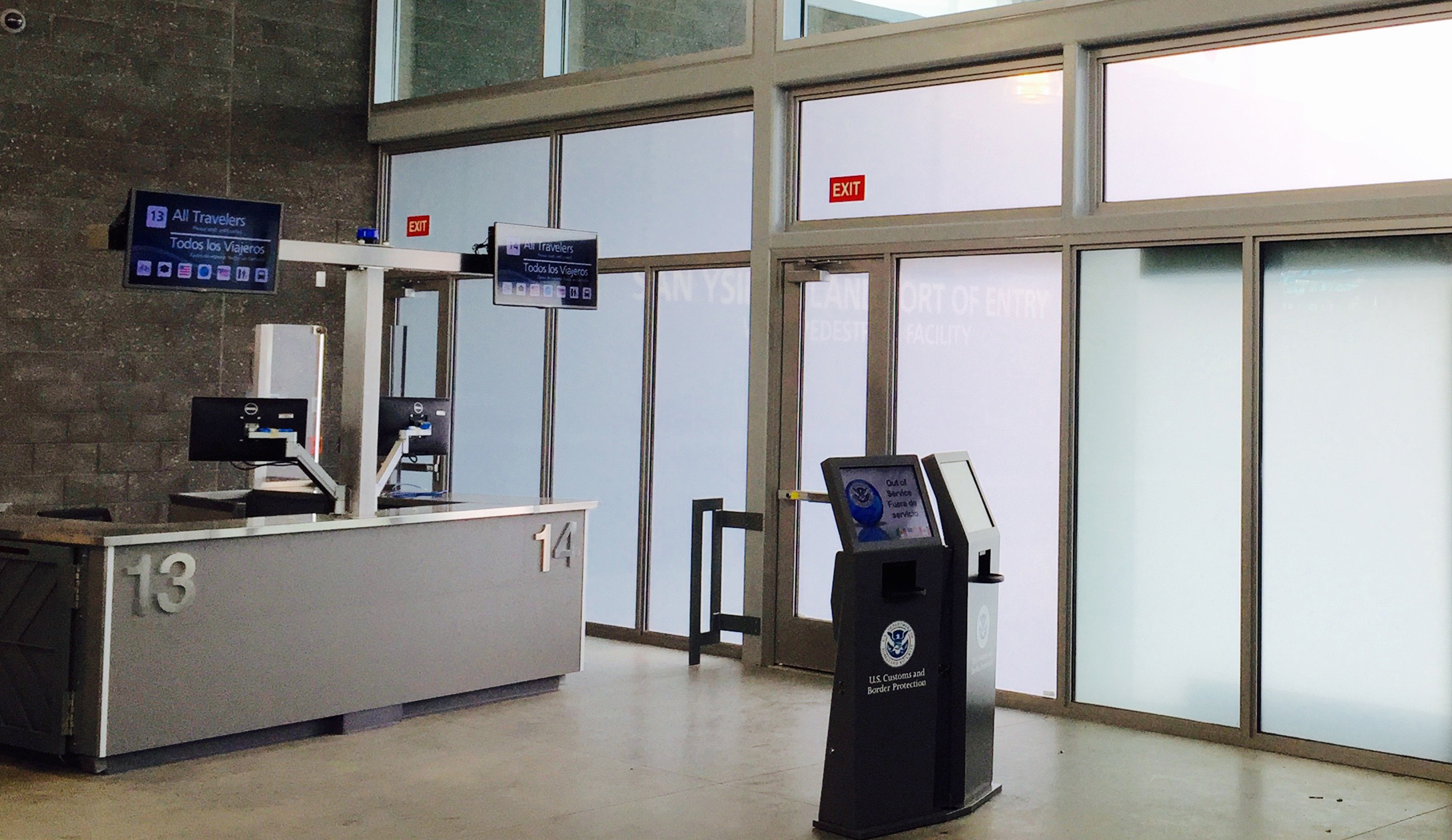 Border checkpoint booth with ballistic glazing